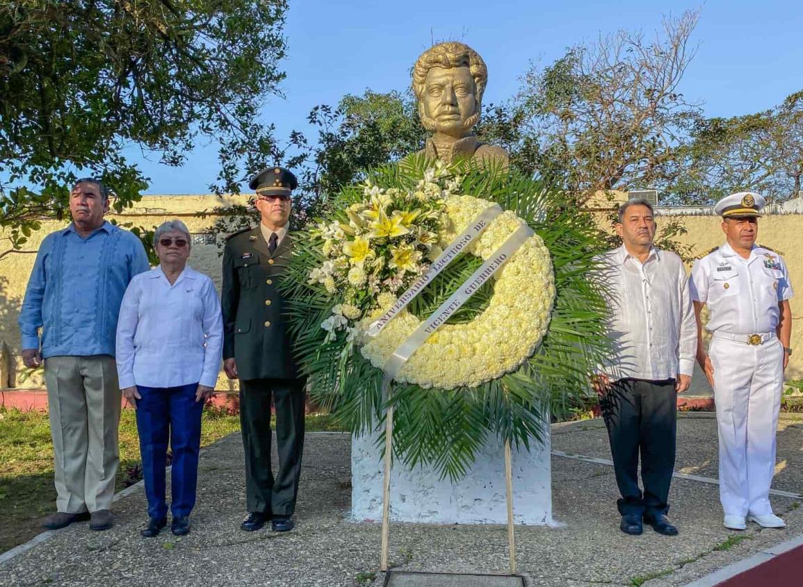 Autoridades civiles y militares rindieron homenaje a Vicente Guerrero el pasado martes