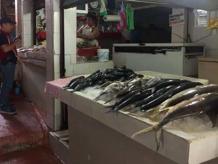 Comerciantes de mariscos esperan aumento de ventas