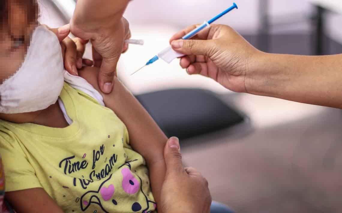 Iniciarán aplicación de vacuna pediátrica contra COVID en Acayucan