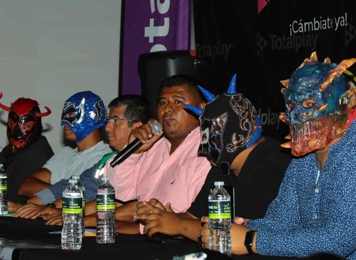Presentaron en rueda de prensa función de Lucha Libre en Mina