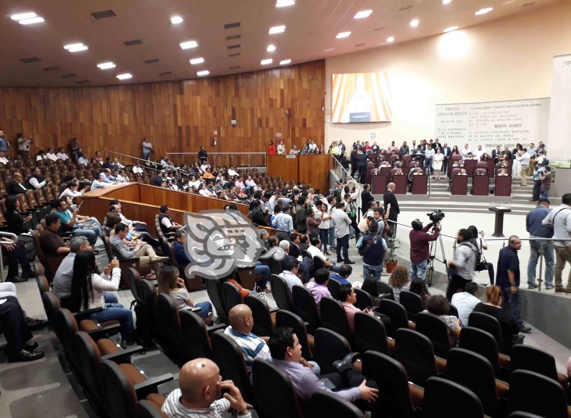 Ante diputados faltistas, Congreso de Veracruz limita sesiones a distancia