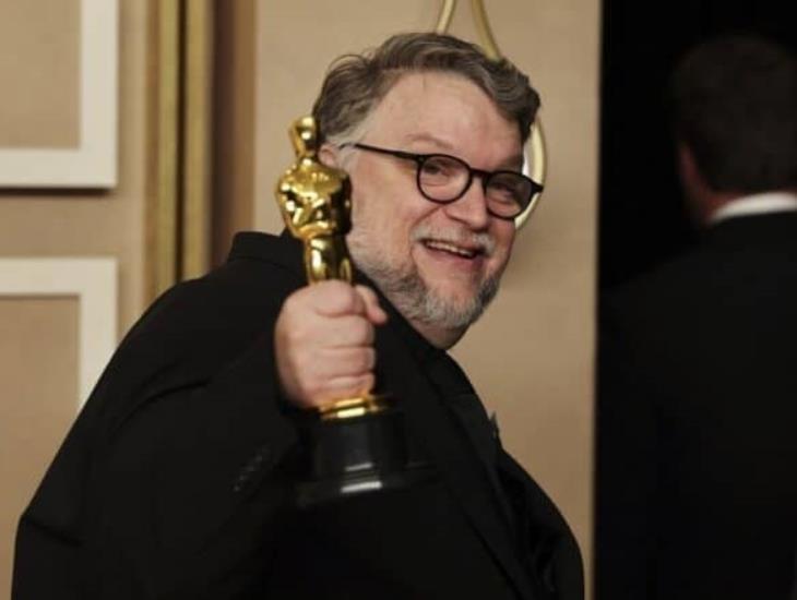 López Obrador felicita a Guillermo del Toro por ganar un Oscar