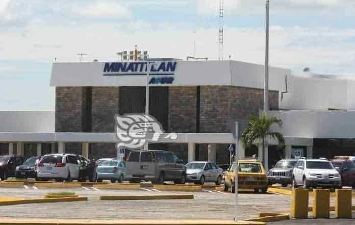 Aeropuerto de Minatitlán reactiva tercer vuelo ante temporada vacacional