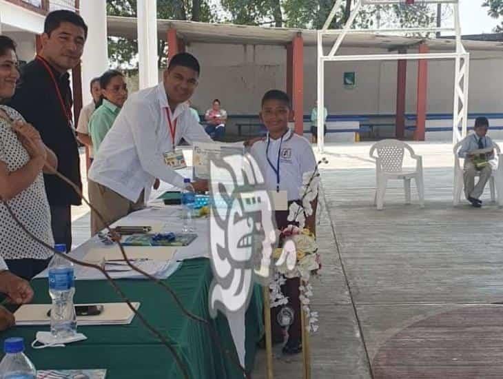 De Minatitlán, primer lugar de concurso regional de oratoria