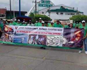 Protestan petroleros por inseguridad en Pemex