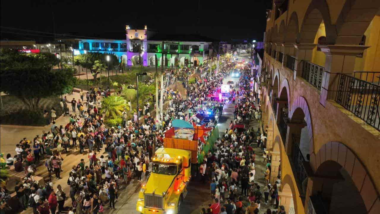 Música, color y alegría en desfile de la primavera en Acayucan (+Video)