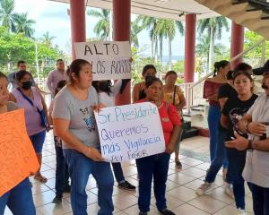 ¡Ya están hartas! madres de familia protestan en Ayuntamiento de Poza Rica ante múltiples robos