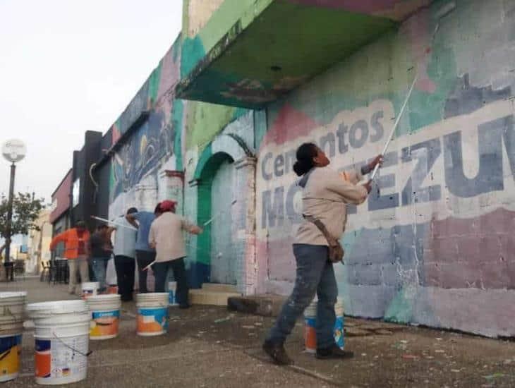 ¡Malecón costero tendrá nuevo rostro! pintan inmuebles abandonados (+Video)