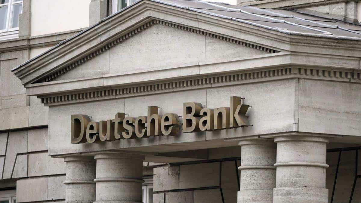 Deutsche Bank se desploma ante incertidumbre por sus CDS