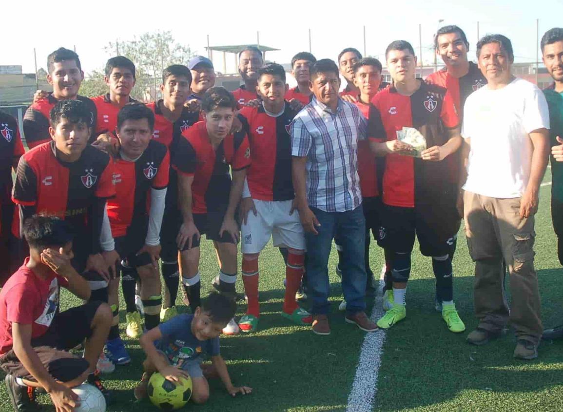 Pelusa Sport se consagró en el Futbol 7 de la colonia El Naranjito
