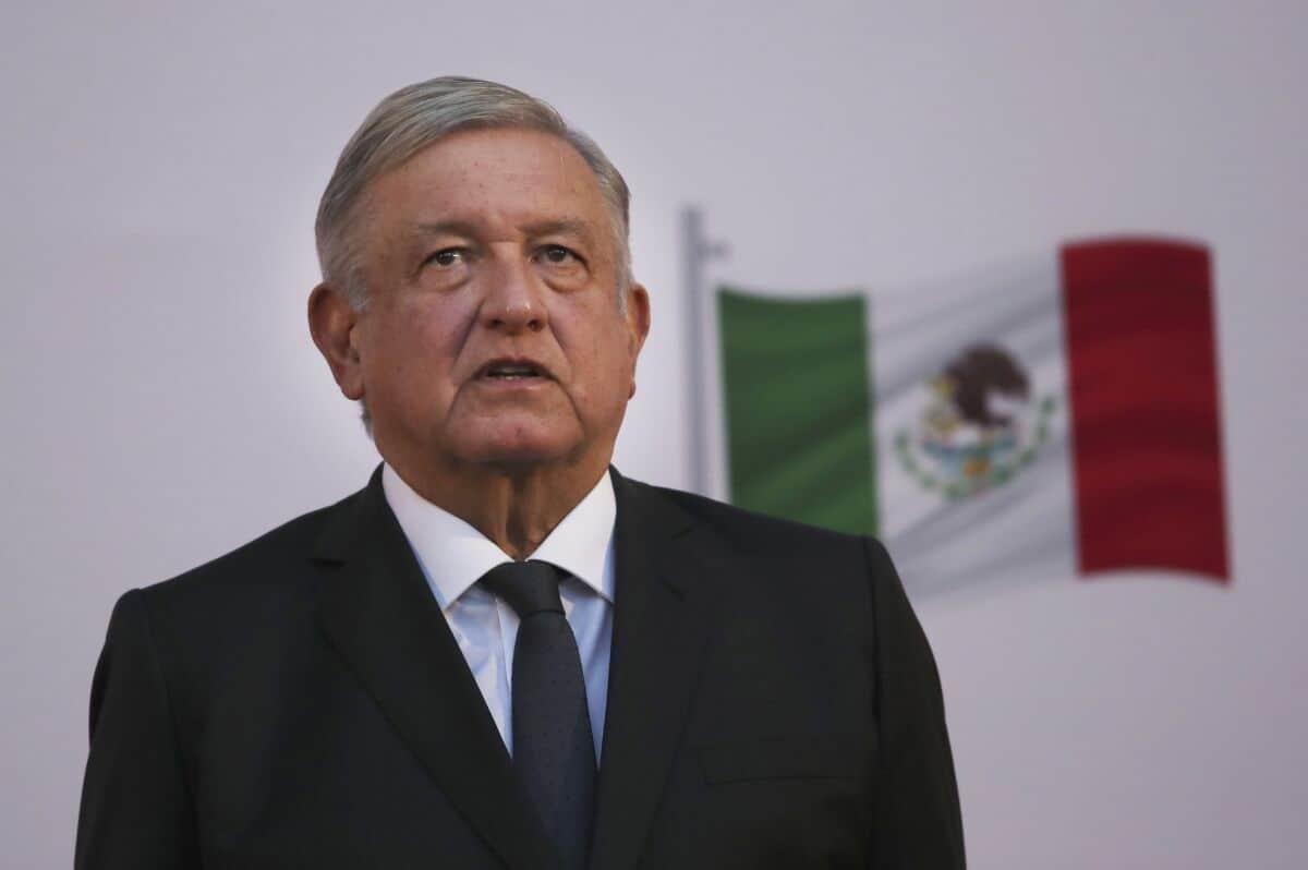 Pide López Obrador fortalecer campaña antidrogas