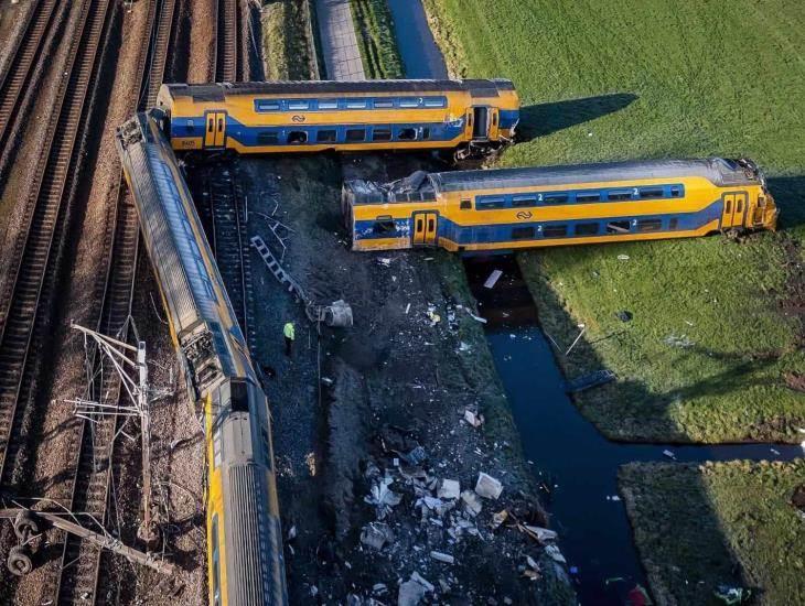 ¡Terrible accidente!: tren se impacta contra grúa en Países Bajos; hay desenas de heridos y un muerto