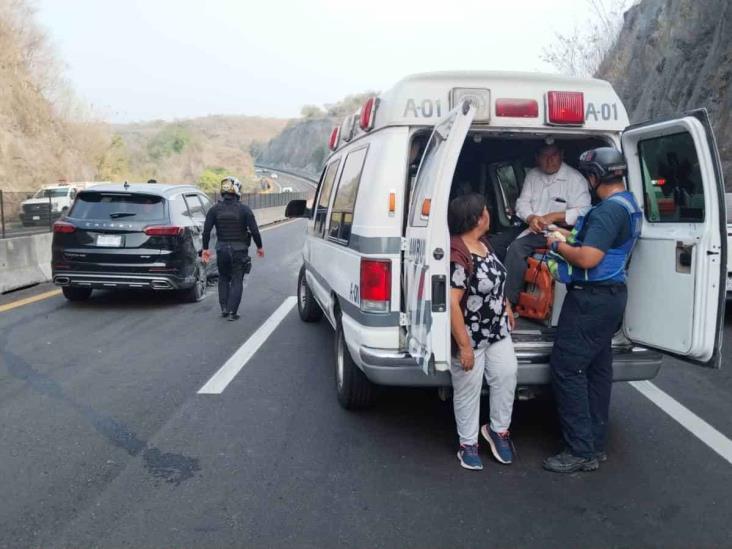 Tráiler sin frenos choca contra vehículos cerca de caseta de Plan del Río