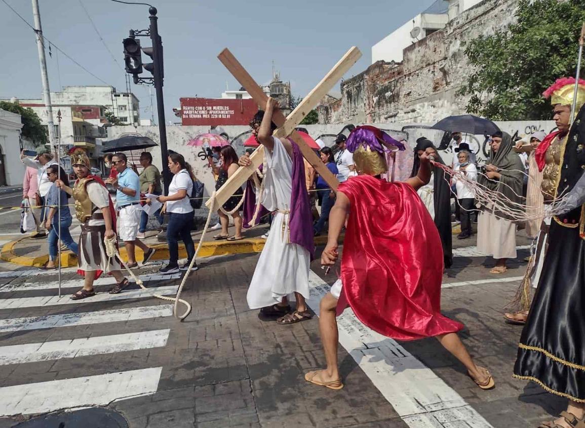 Representan la Pasión de Cristo en Veracruz este Viernes Santo (+video)