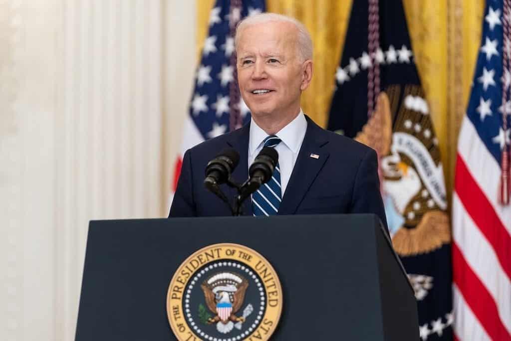 El presidente de Estados Unidos, Joe Biden, firmó una ley que da por finalizada la emergencia sanitaria