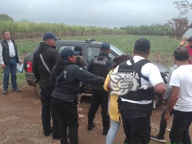 Se disputan cañal en Atzacan; amagan con levantar a policías