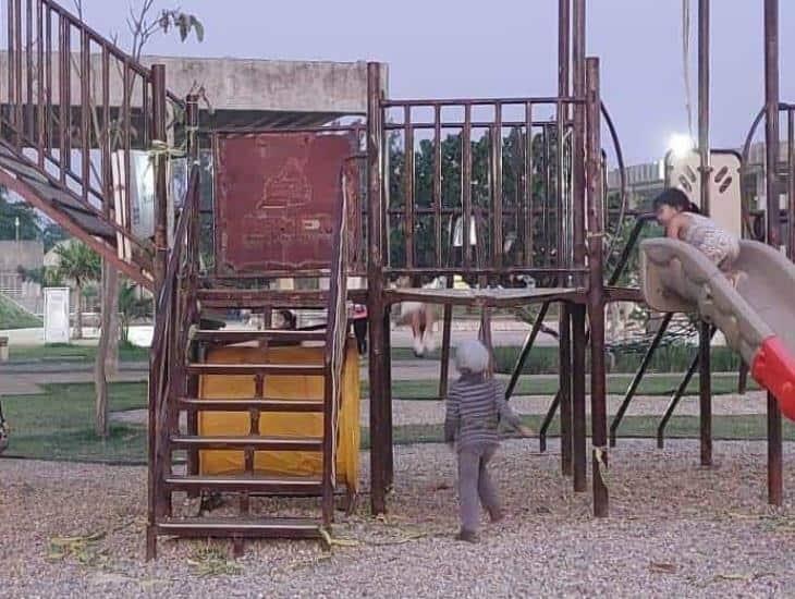 Juegos infantiles del parque Miguel Hidalgo son un riesgo para los niños