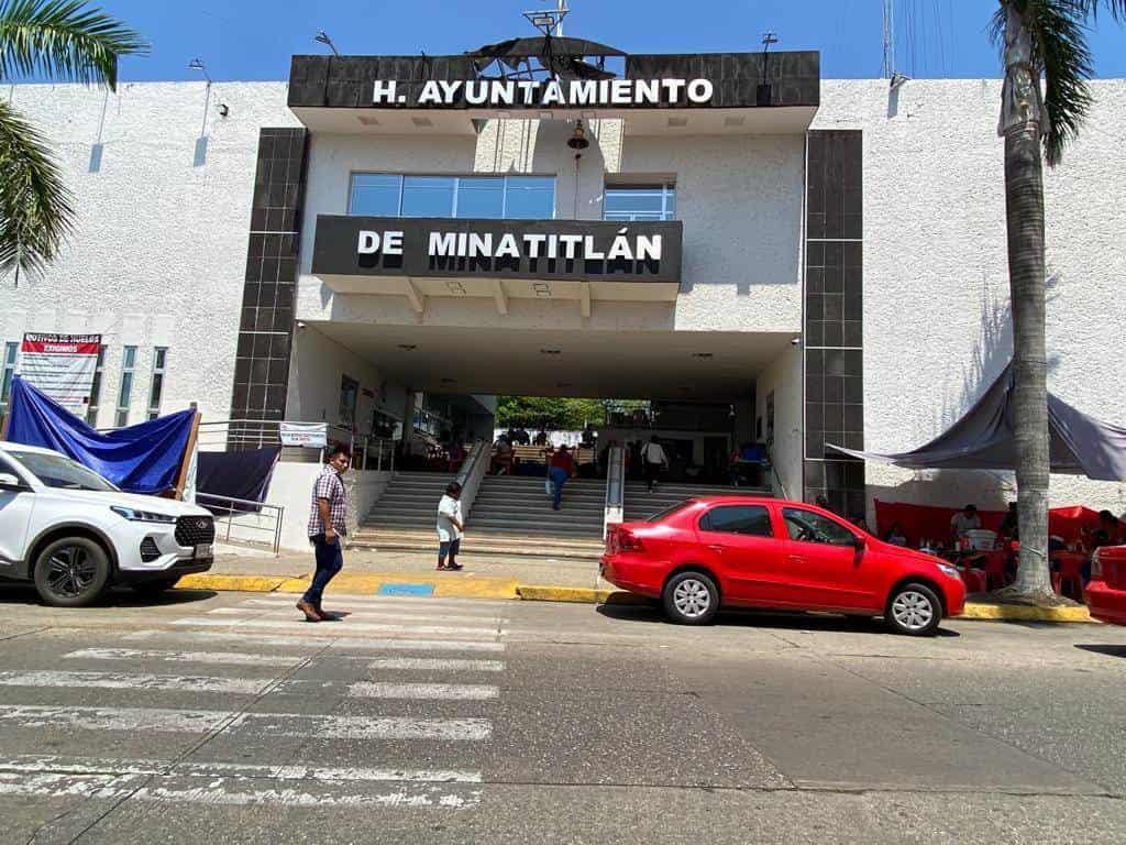 Cumple tres meses en huelga el SUEM de Minatitlán