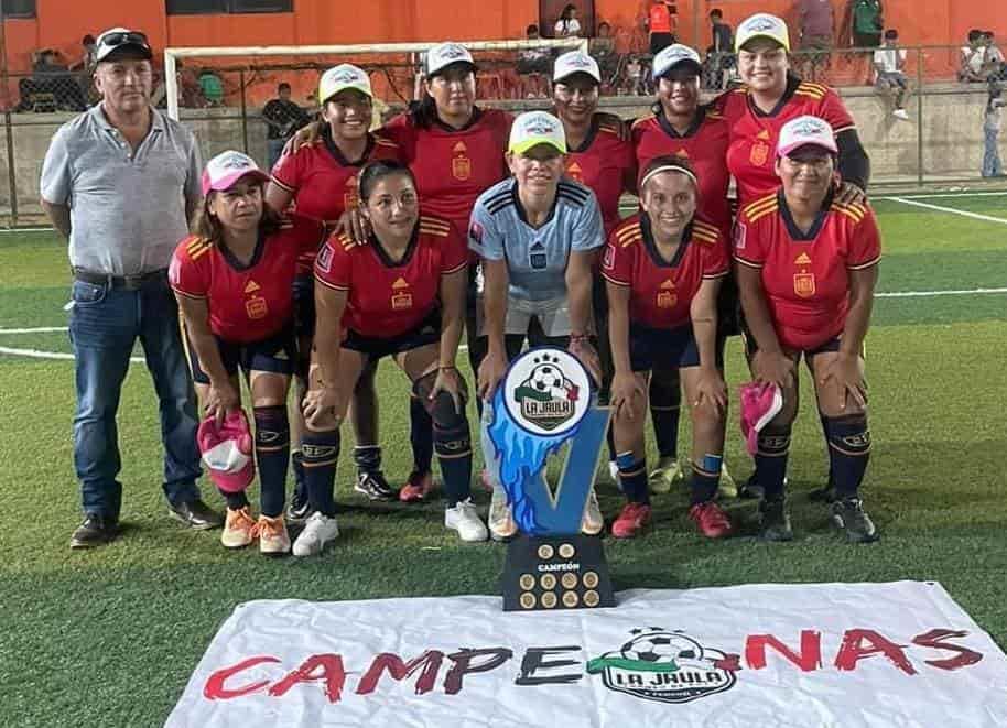 Squalas son campeonas del Futbol 7 Femenil
