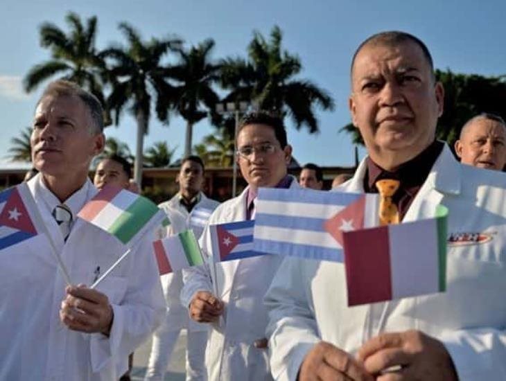 Buscan ´vitaminar´ la salud pública en Veracruz con 19 médicos de Cuba