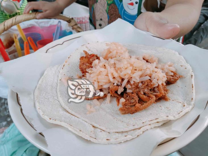 ¿Antojo de tacos? ¡Prueba los tradicionales del parque Juárez!