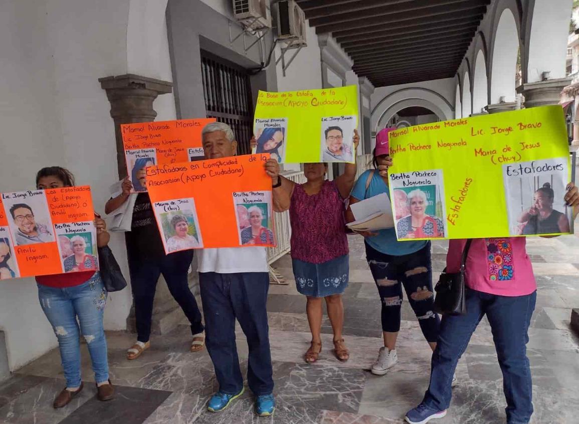Les prometieron ayuda y los estafaron en colonia de Veracruz