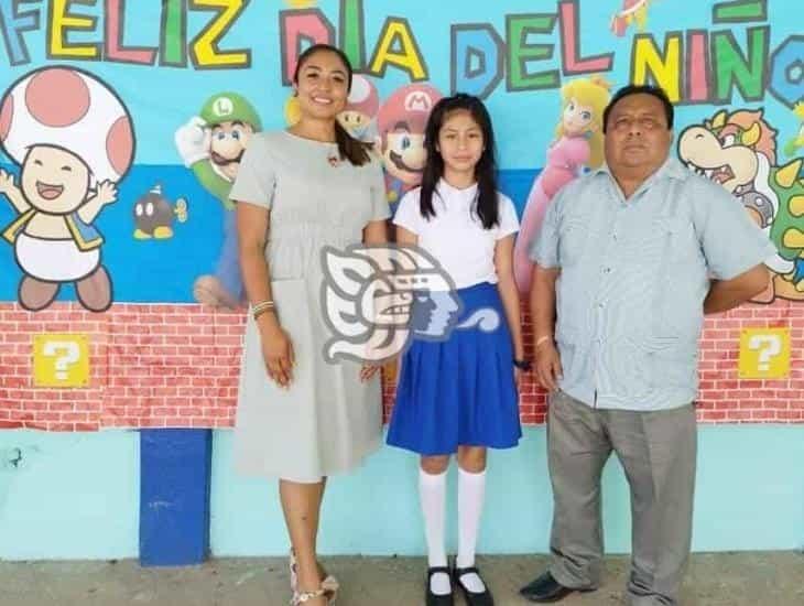 ¡Un orgullo! Estudiante queda en primer lugar en olimpiada de conocimiento en Cuichapa