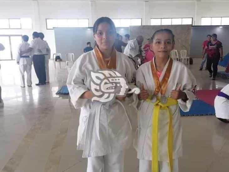 Destacan alumnas de Dojo en torneo de Coatzacoalcos