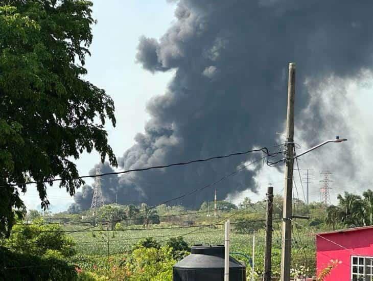 ¿Emergencia en refinería? Alerta en Mina tras capa de humo; proviene de industria Lázaro Cárdenas