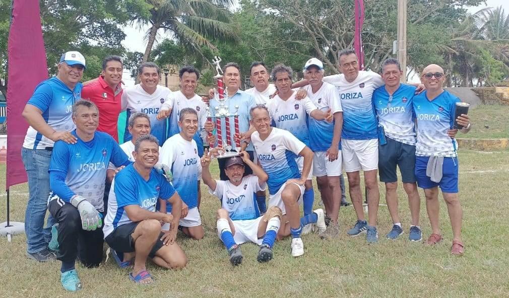 Con Octagonal de Futbol, celebraron fundación de La Alameda Deportiva