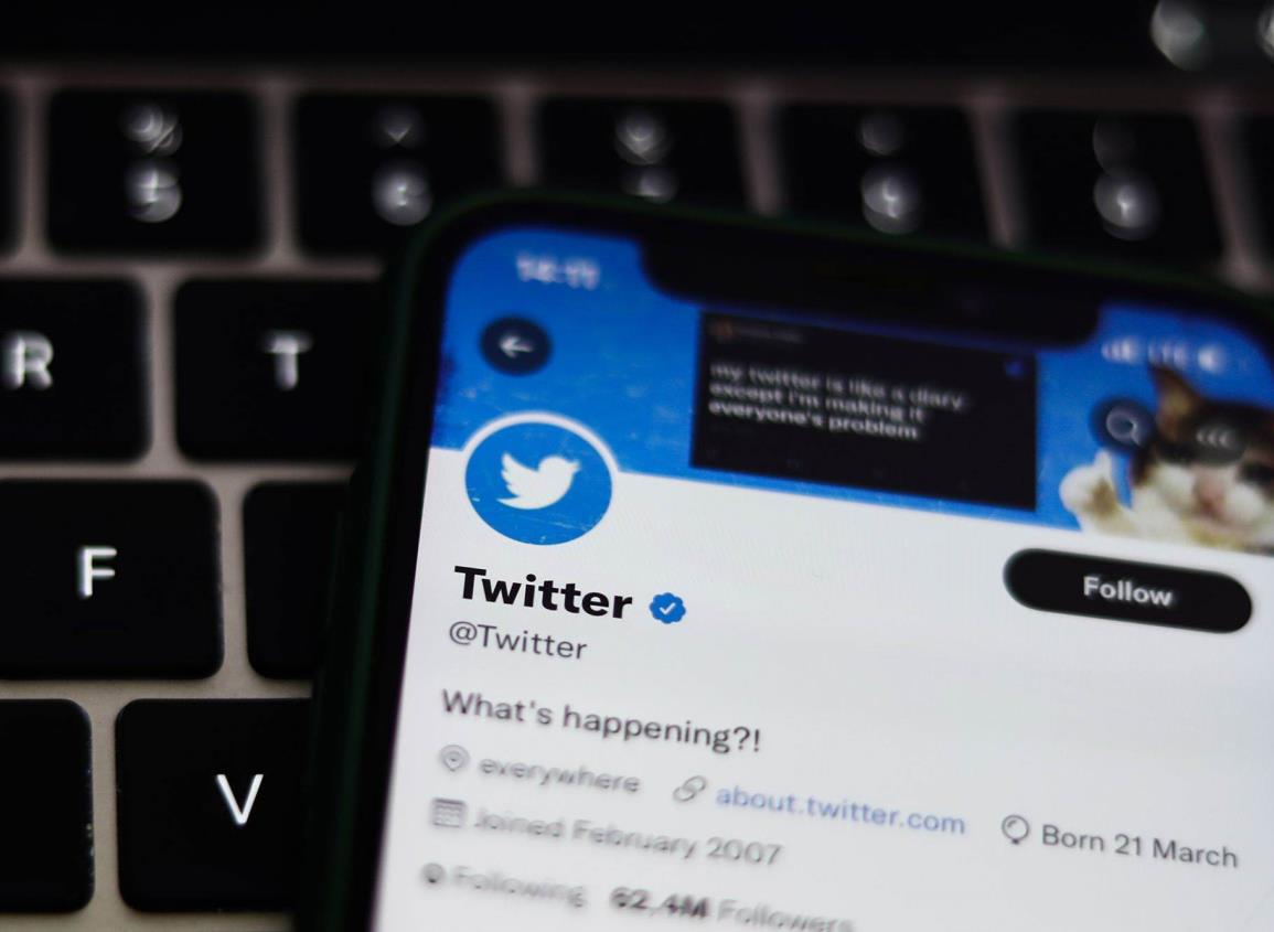 Políticos veracruzanos invierte en verificar sus cuentas de Twitter