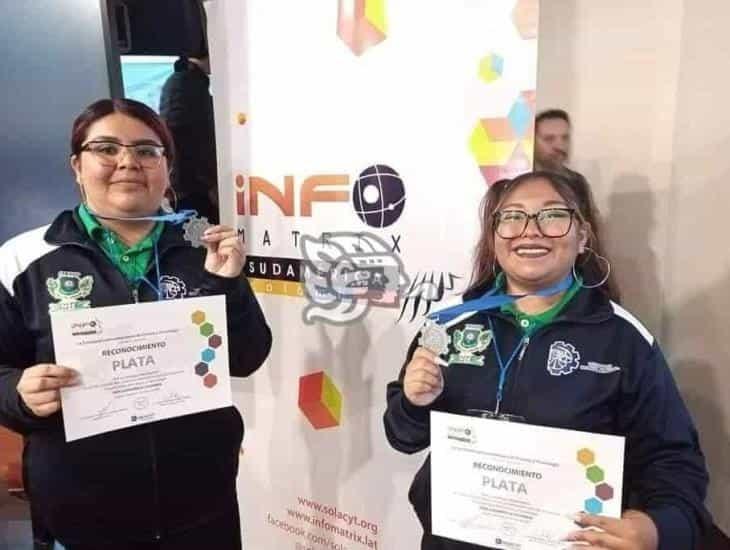 ¡Son un orgullo! científicas del Tecnológico de Coatzacoalcos triunfan en Colombia