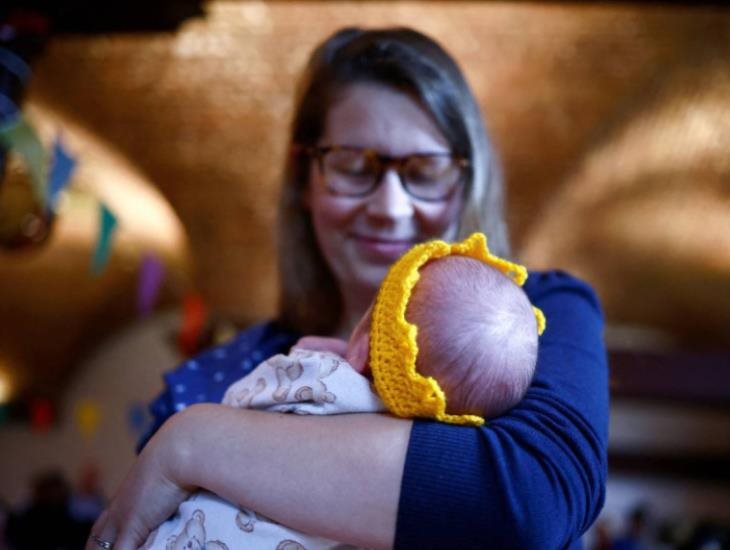 ¡Padres no le harán falta! Nace bebé con ADN de 3 personas en Reino Unido