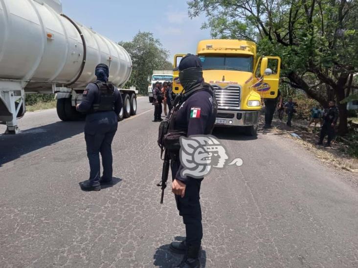 Zafarrancho y dos heridos tras accidente en la Córdoba-Veracruz