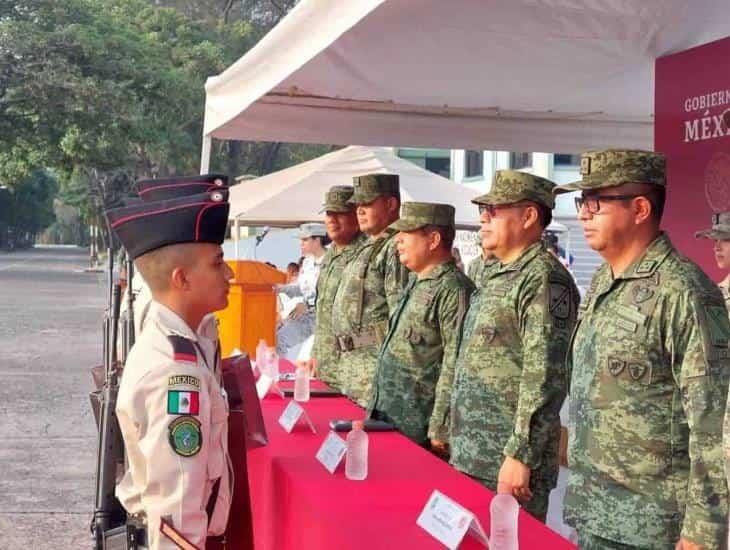 Se gradúan más de 100 jóvenes conscriptos del servicio militar en Veracruz