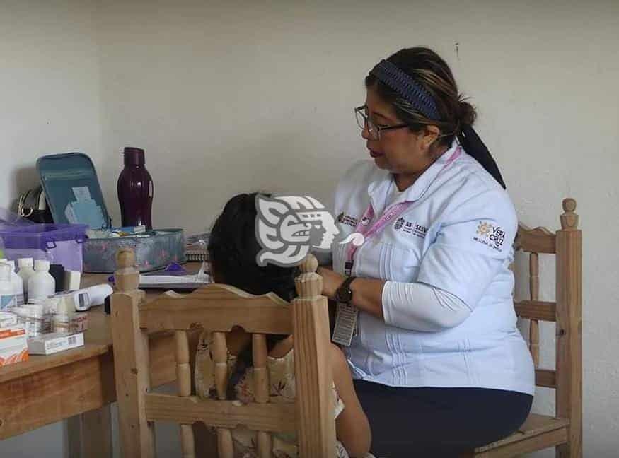 Benefician a pobladores con jornada médica en ejido de Ixhuatlán del Sureste