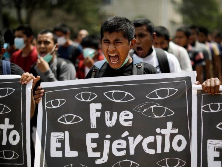 Caso Ayotzinapa se va a aclarar, reiteró López Obrador