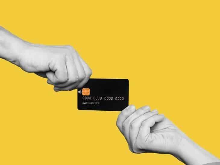 Tarjetas de crédito impulsan cartera de consumo en bancos durante  primer trimestre
