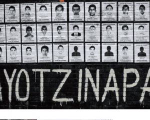 Exhiben a juez que absolvió a personas relacionadas con el Caso Ayotzinapa