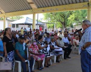 Concluye migración a bancos de pensión para adultos en Acayucan