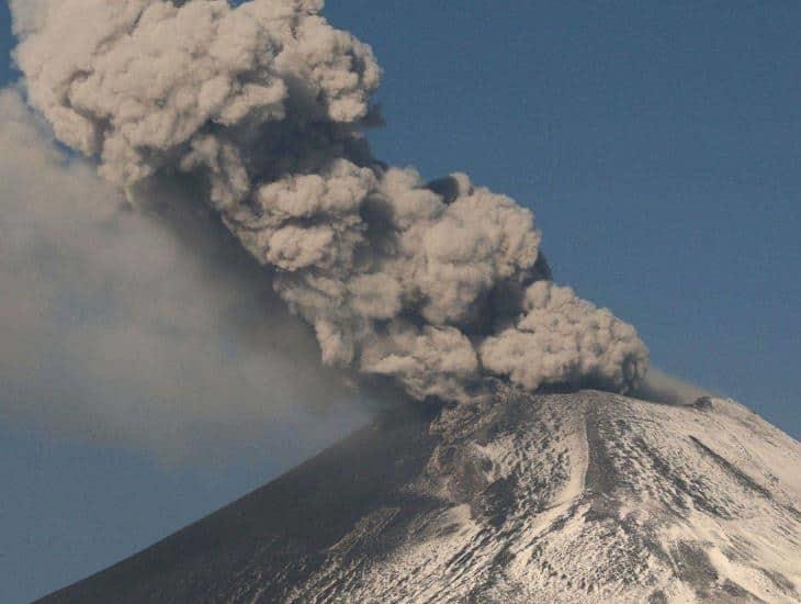 Por caída de cenizas del Popocatépetl suspenden clases en 22 municipios de Puebla