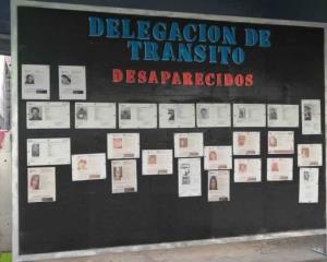 Cuentan con muro de desaparecidos en Delegación de Tránsito en Coatza