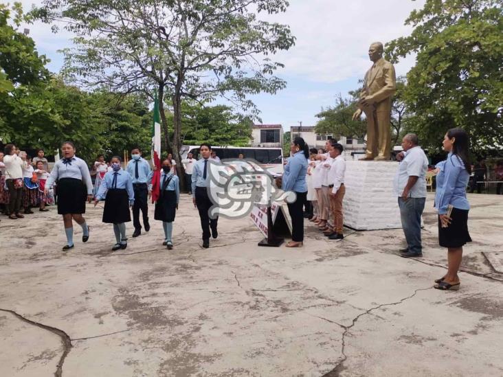 Conmemoraron el Natalicio de Lázaro Cárdenas en primaria de Nanchital