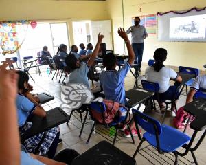 Garantiza Sefiplan aumento a maestros en Veracruz; les piden no suspender clases