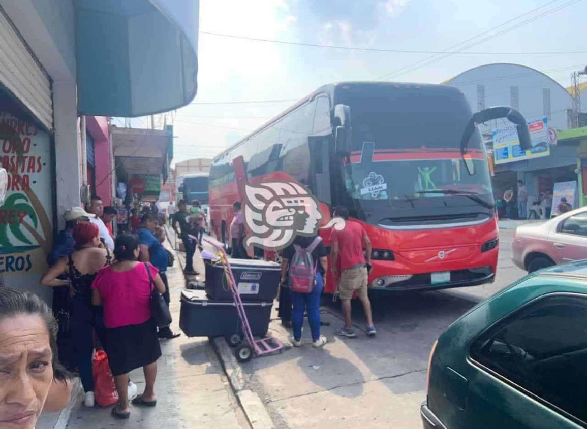 Continúa migración a través de viajes turísticos en Acayucan