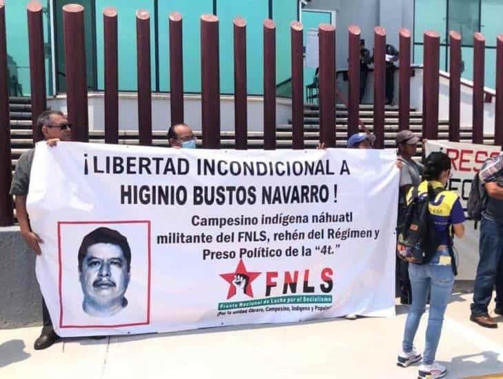 Manifestación en Poder Judicial de Boca del Río; exigen la liberación de Higinio Bustos Navarro (+Video)