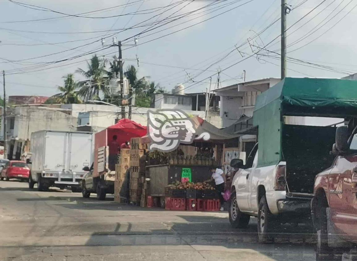 Dan ultimátum para que comerciantes y encargados de talleres liberen calles de Nanchital