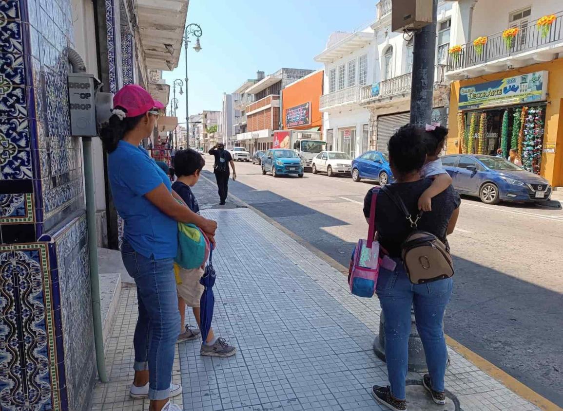 Caos y desorden en el transporte público incomunica zonas urbanas en Veracruz