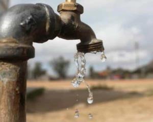 Xalapeños pagan altas tarifas por escaso servicio de agua