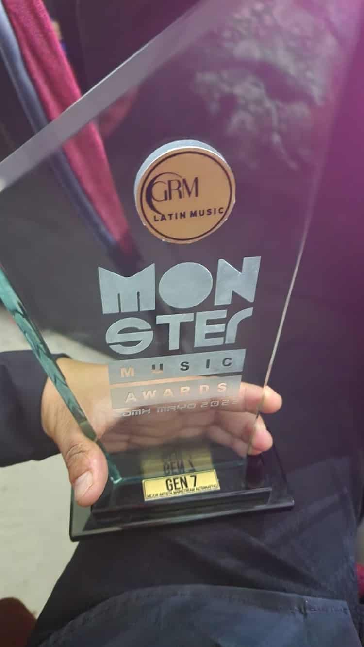 Orgullos de Coatza: Lester Crab y Gen7 triunfan en el Monster Music Awards 2023